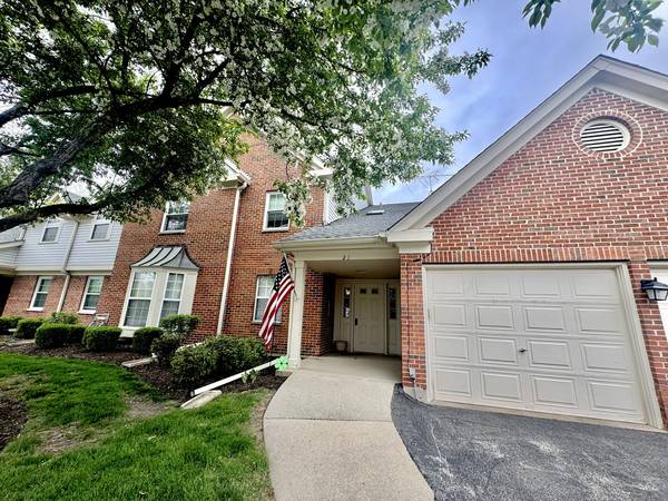 21 Ashburn CT #AV1, Schaumburg, IL 60193
