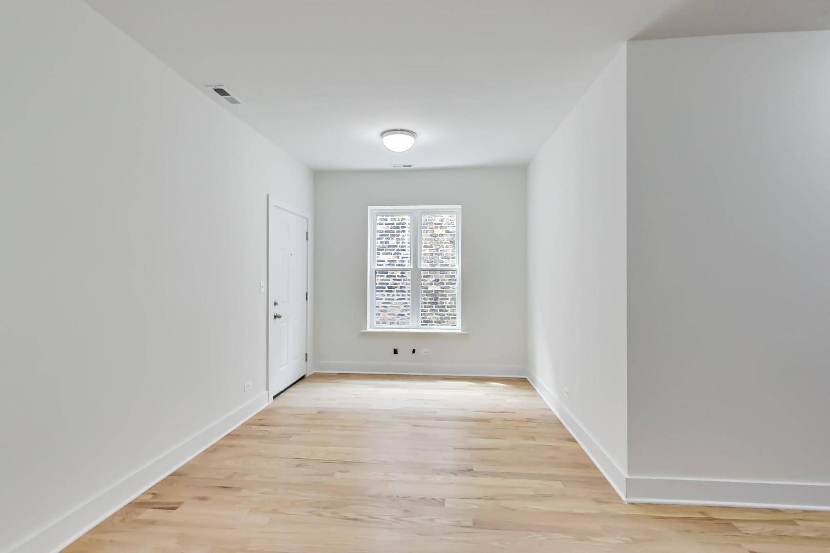 Chicago, IL 60607,815 S Carpenter ST #2F