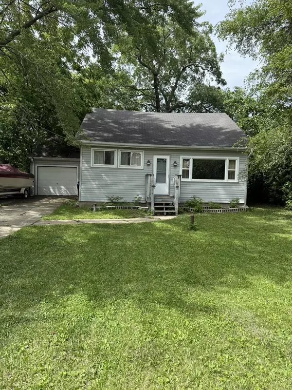 24576 W Norelius AVE, Round Lake, IL 60073