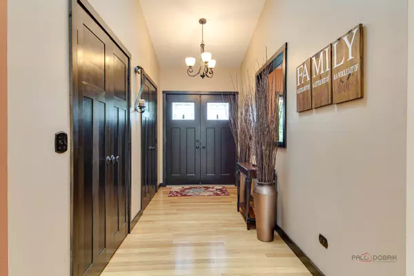 Hawthorn Woods, IL 60047,1 Thornfield LN