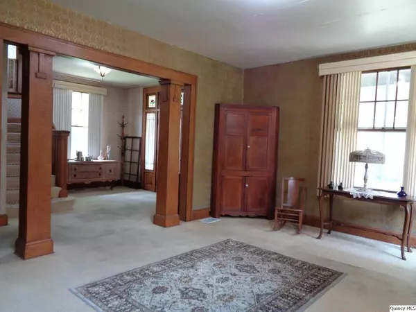Quincy, IL 62301,215 S 16th St.