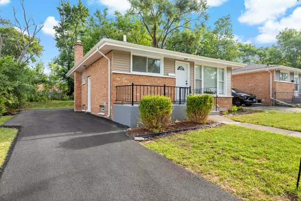 293 Hickory ST, Chicago Heights, IL 60411