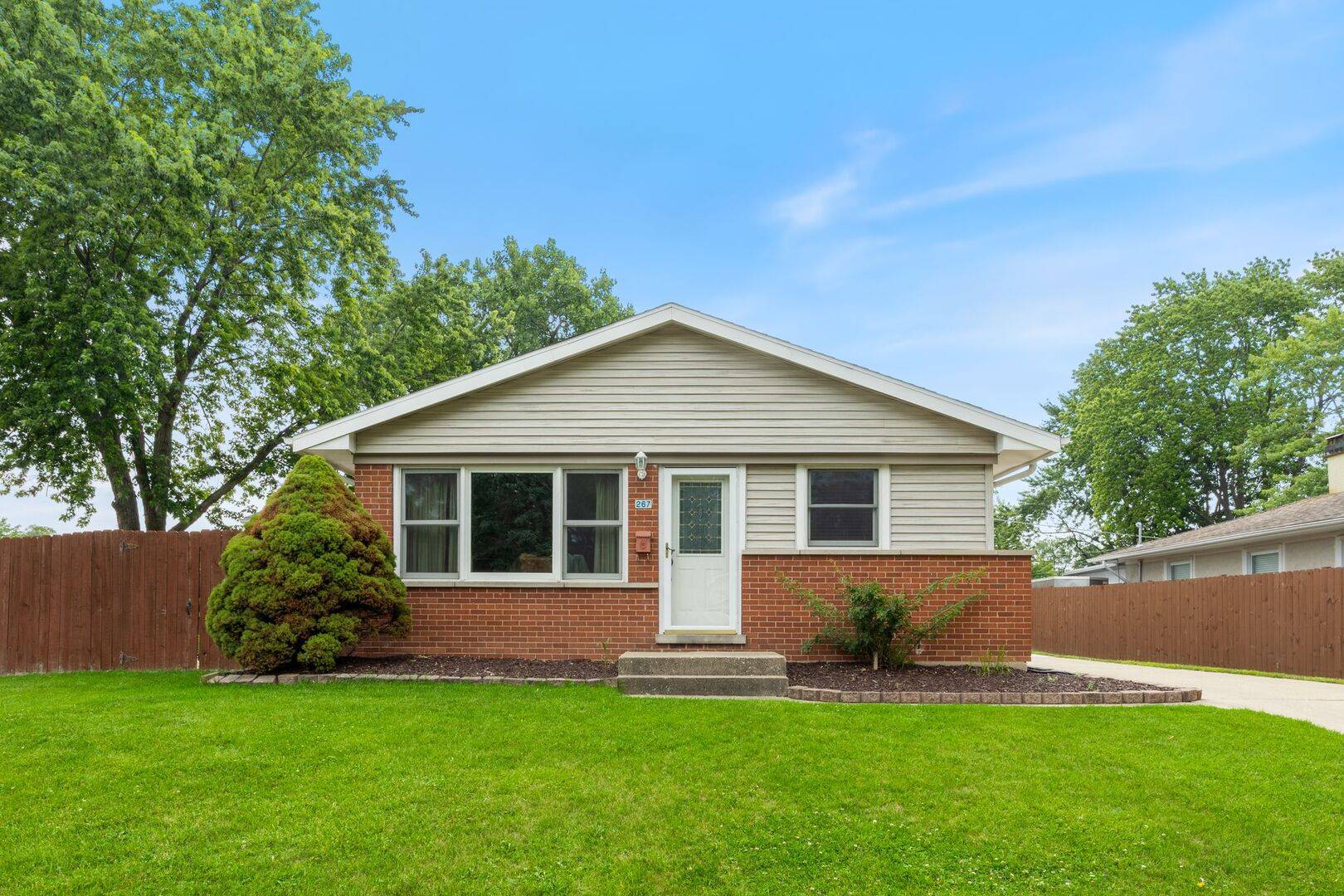 Mundelein, IL 60060,267 N Idlewild AVE
