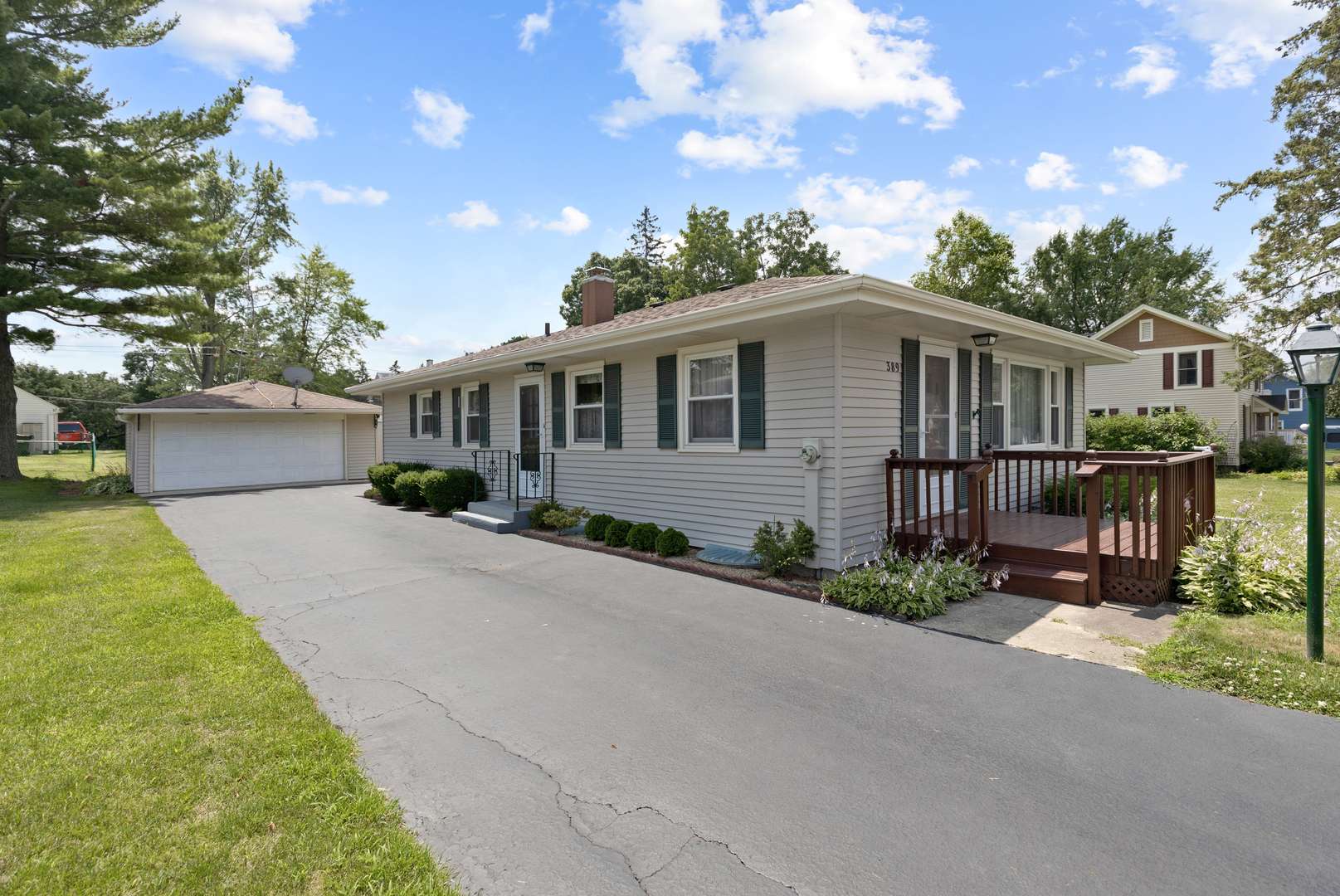 389 Washington AVE, Hampshire, IL 60140