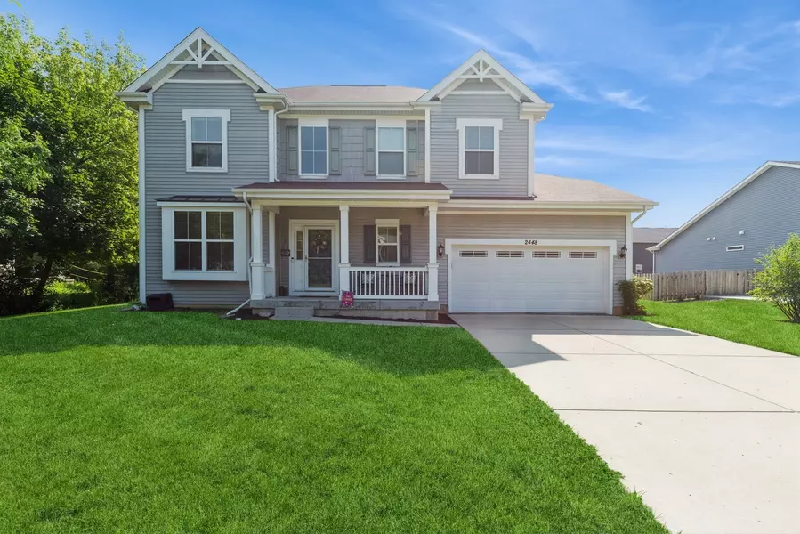 2448 Fen View CIR, Island Lake, IL 60042