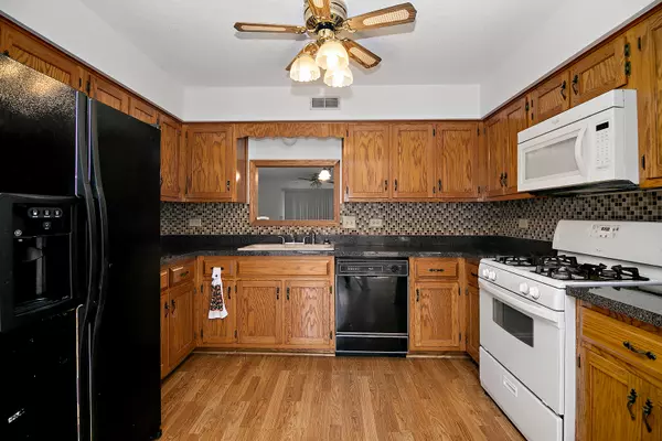 New Lenox, IL 60451,947 Winter Park DR #947