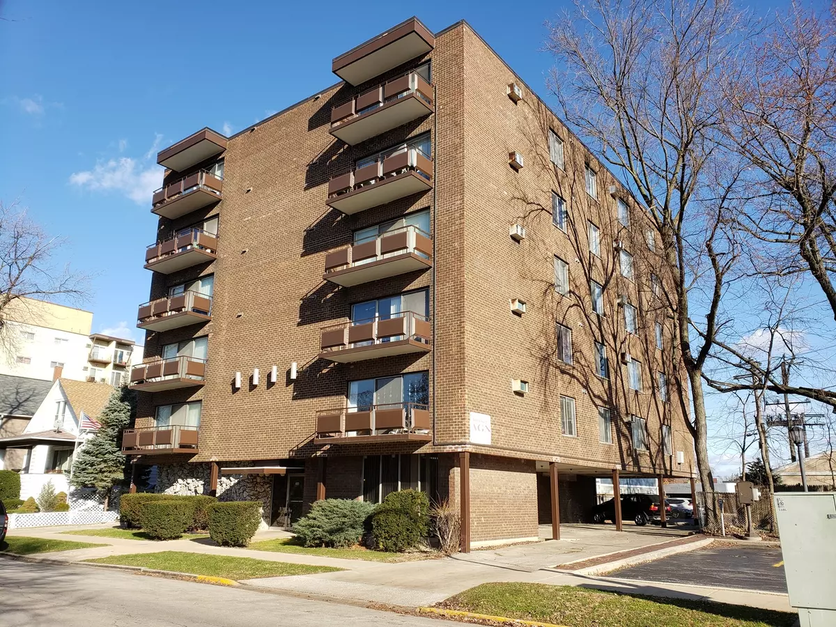 Forest Park, IL 60130,336 Lathrop AVE #605