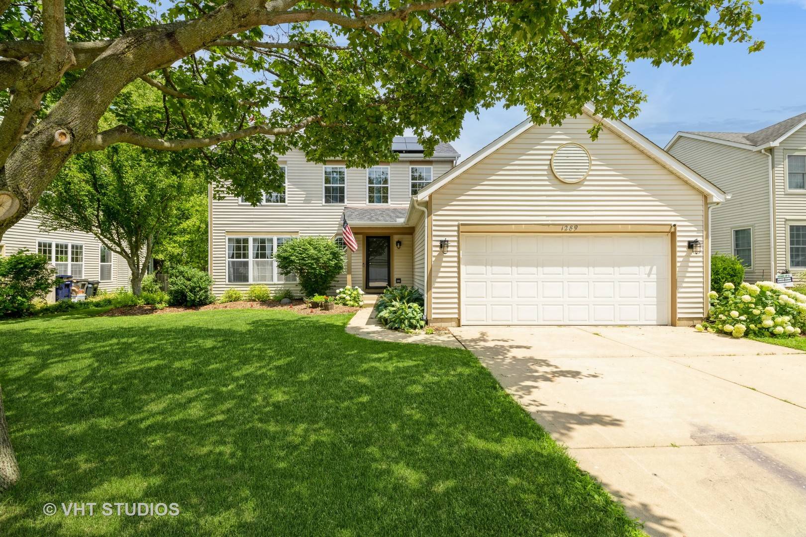 1289 Evergreen LN, Elgin, IL 60123