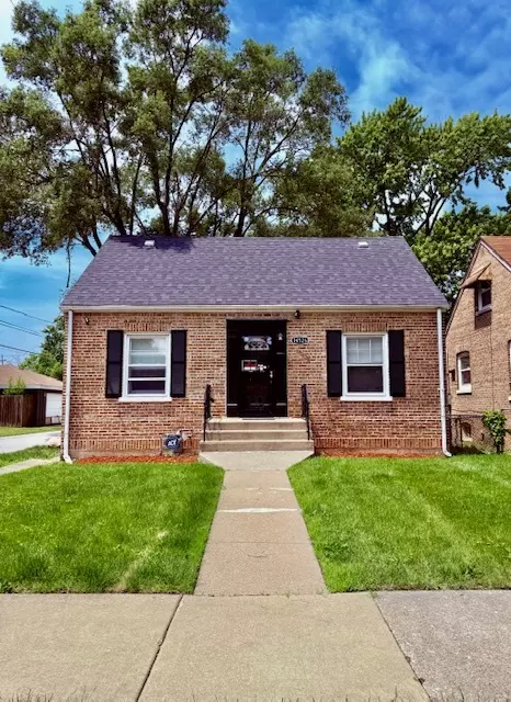 14526 S Dearborn ST, Riverdale, IL 60827