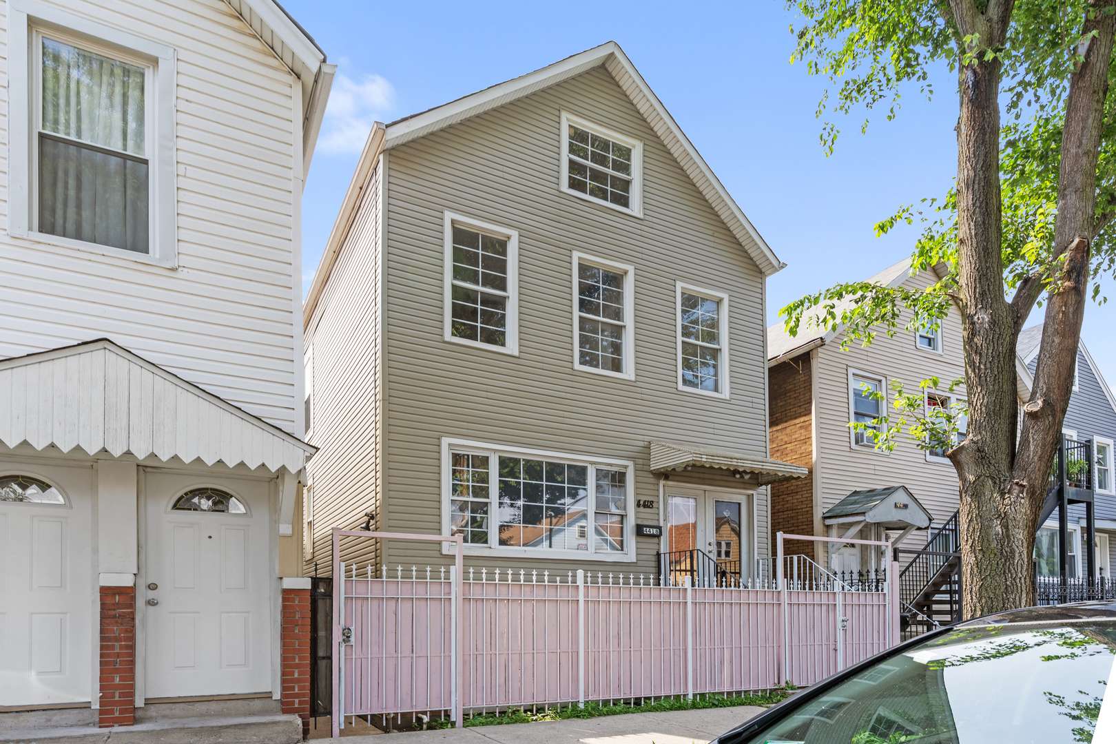 4418 S Honore ST S, Chicago, IL 60609