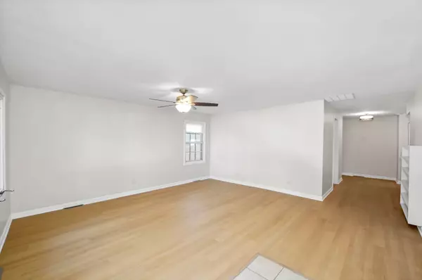 Island Lake, IL 60042,28608 W Parkview DR