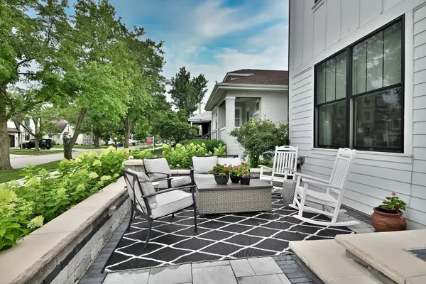 Elmhurst, IL 60126,662 S Parkside AVE