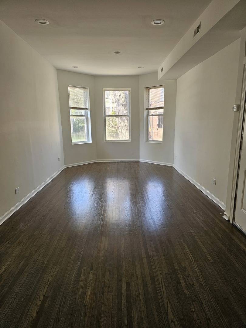 Chicago, IL 60637,6507 S Rhodes AVE #1