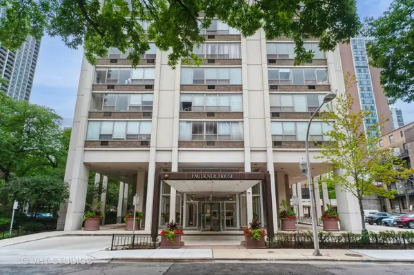 Chicago, IL 60610,70 W Burton PL #2904F