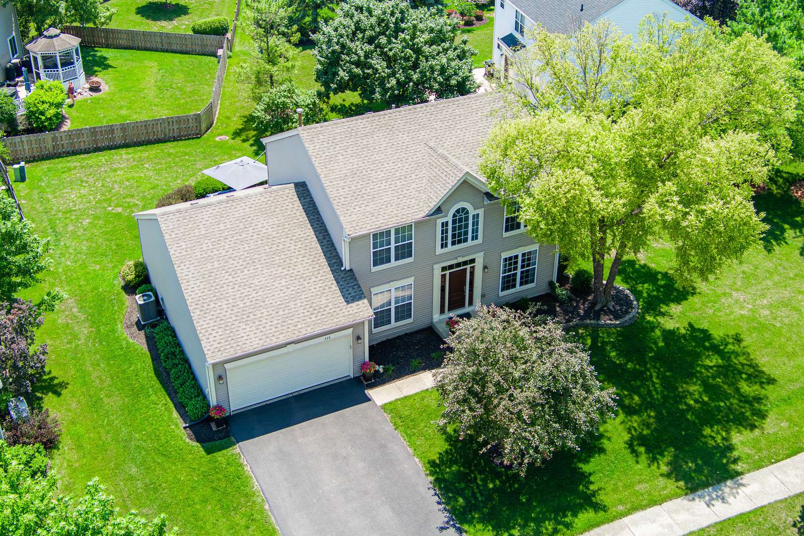 Wauconda, IL 60084,428 Oak Grove CIR