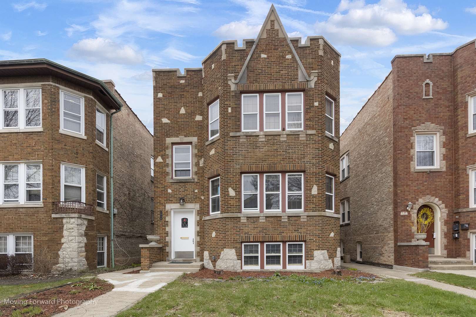 1916 Kenilworth AVE, Berwyn, IL 60402