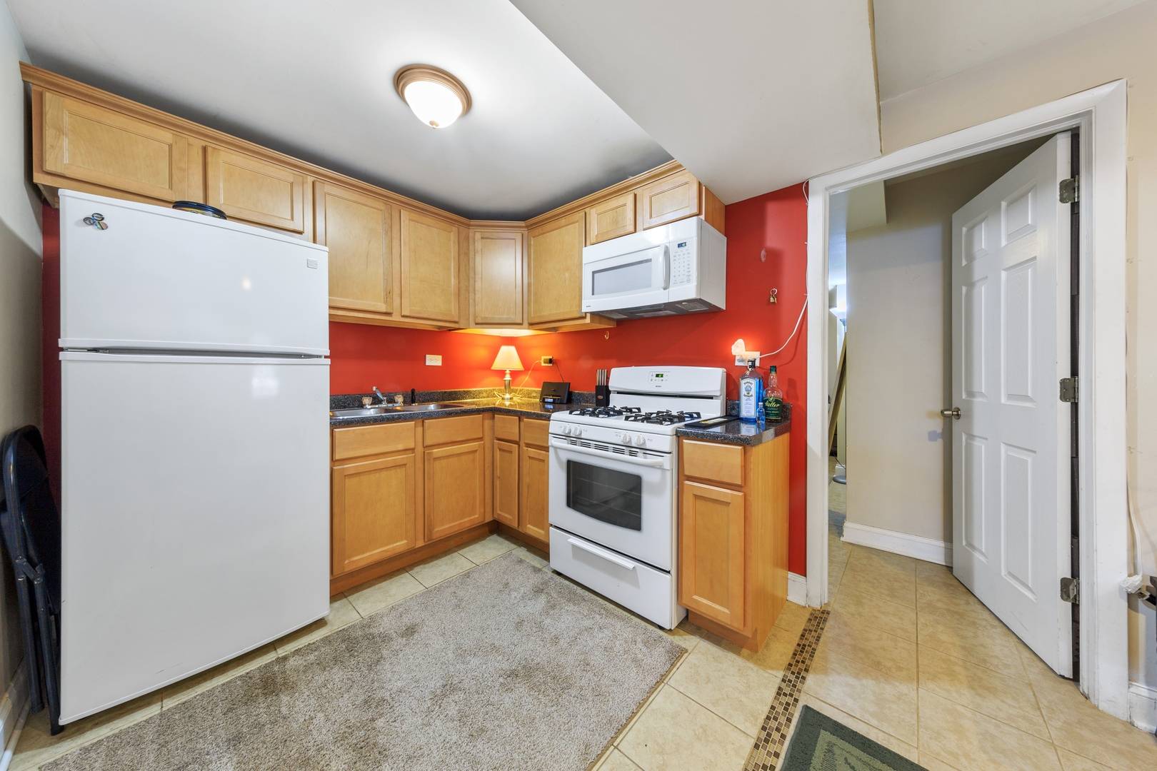 Chicago, IL 60612,921 S Oakley BLVD #G