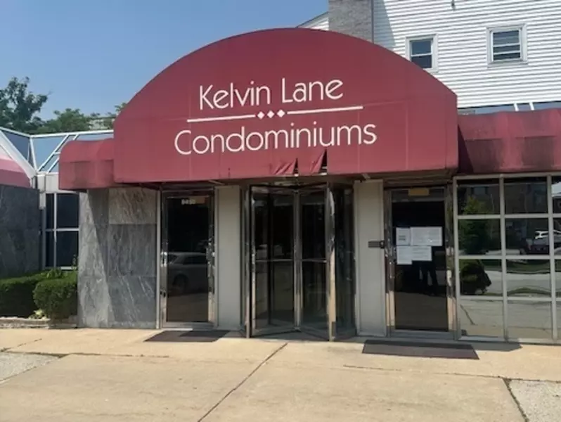 9436 Kelvin LN #3234, Schiller Park, IL 60176