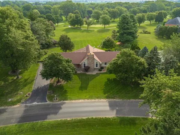 Bloomington, IL 61705,15852 Crestwicke DR