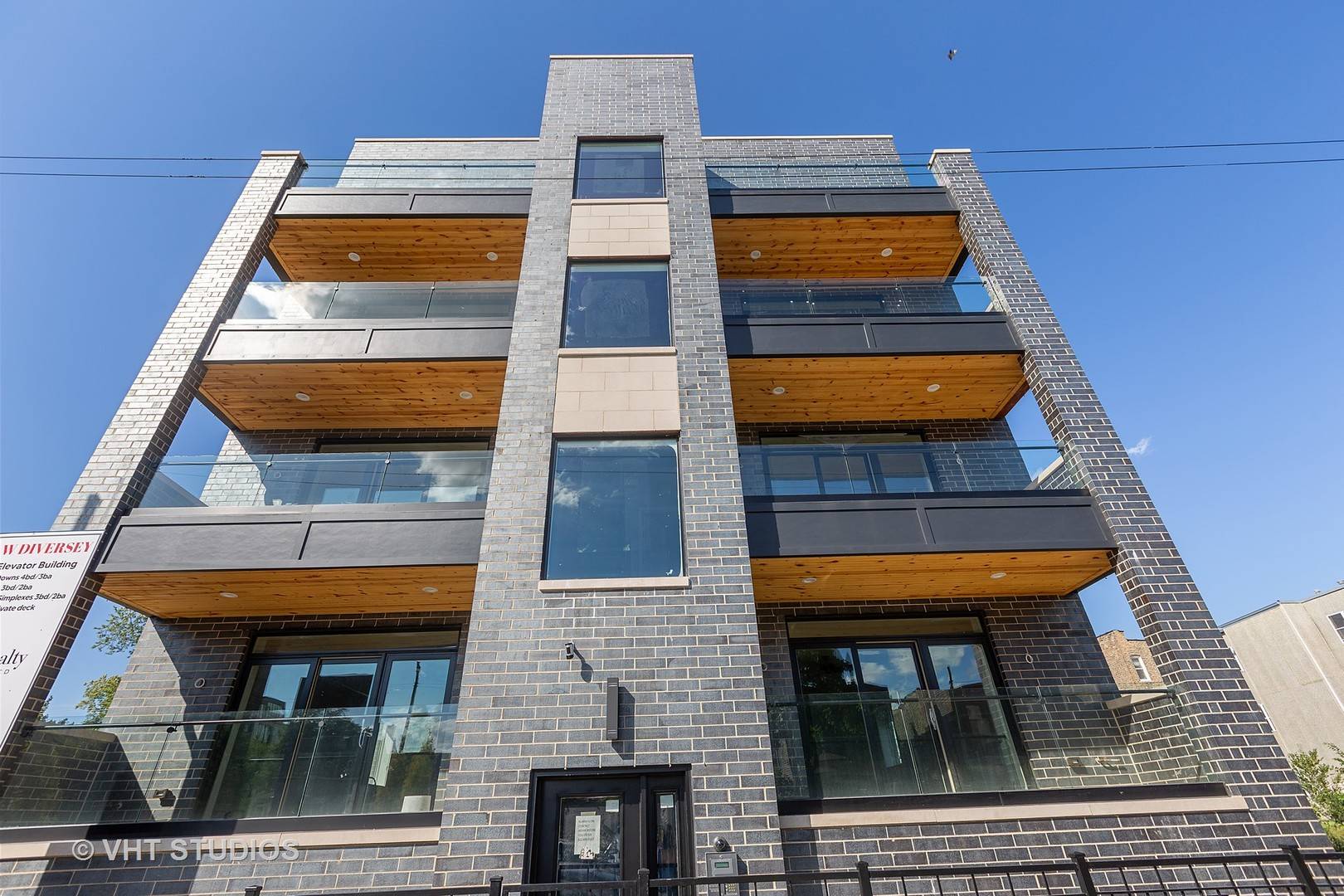2514 W Diversey AVE #1W, Chicago, IL 60647