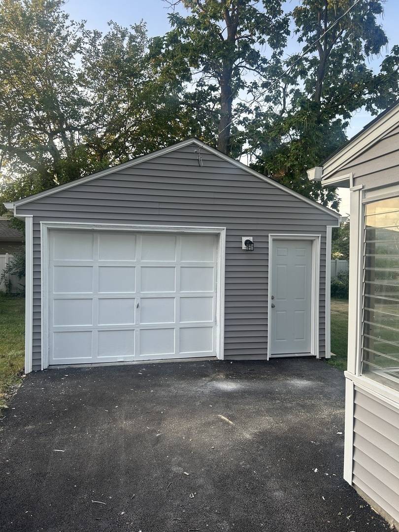 Pontiac, IL 61764,609 E Livingston ST