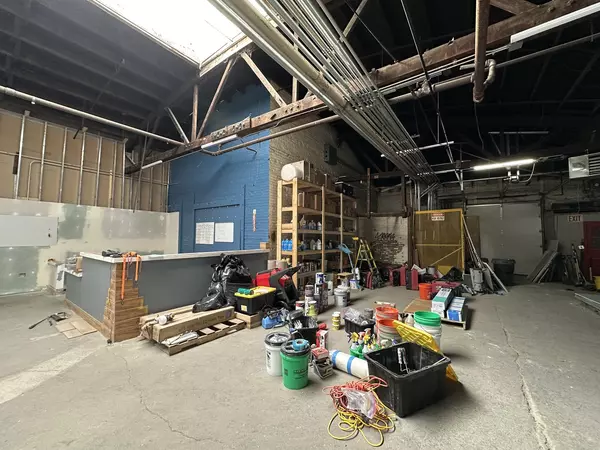 Chicago, IL 60647,1756 N Kimball AVE #101B
