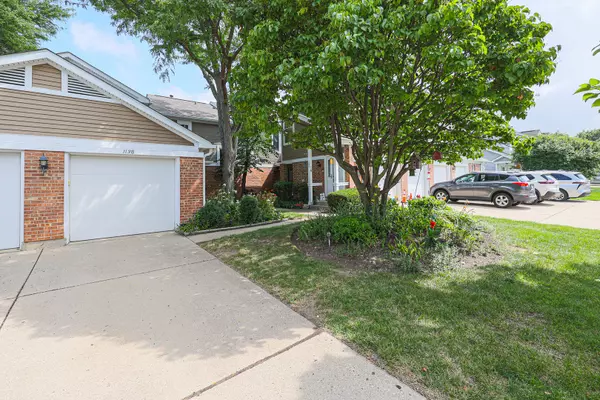 Buffalo Grove, IL 60089,1138 COURTLAND DR #14E