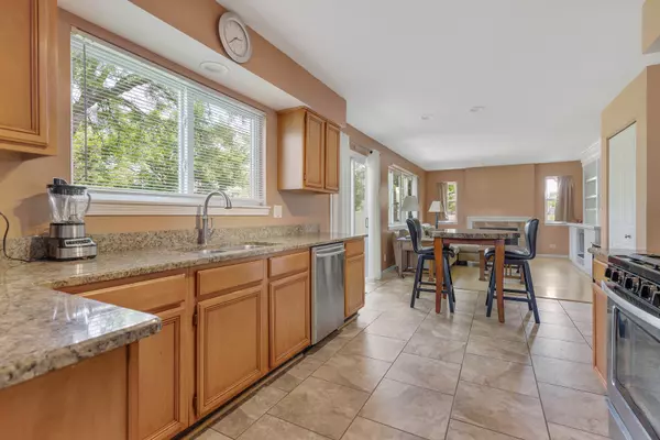 Gurnee, IL 60031,36077 N Bridlewood AVE