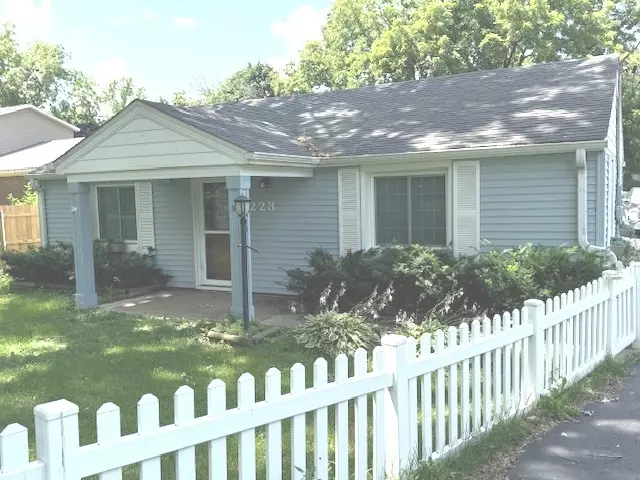 Dixon, IL 61021,223 N Lincoln AVE