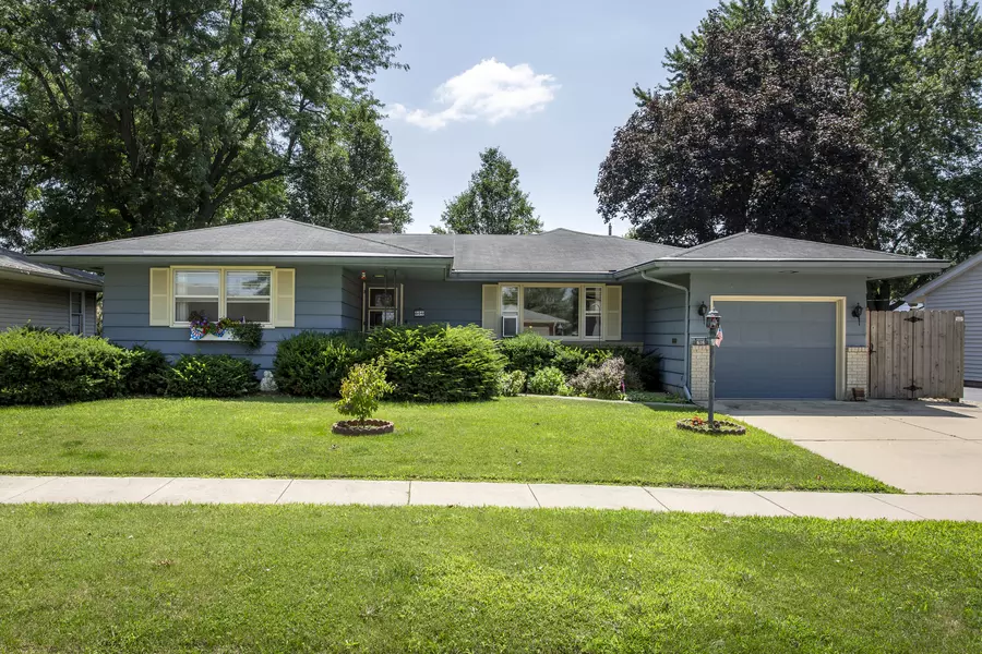 616 W 6th ST, Belvidere, IL 61008