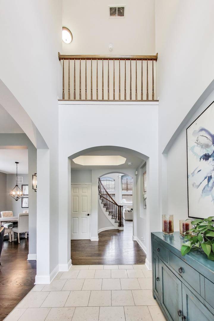 Geneva, IL 60134,404 Bluegrass LN