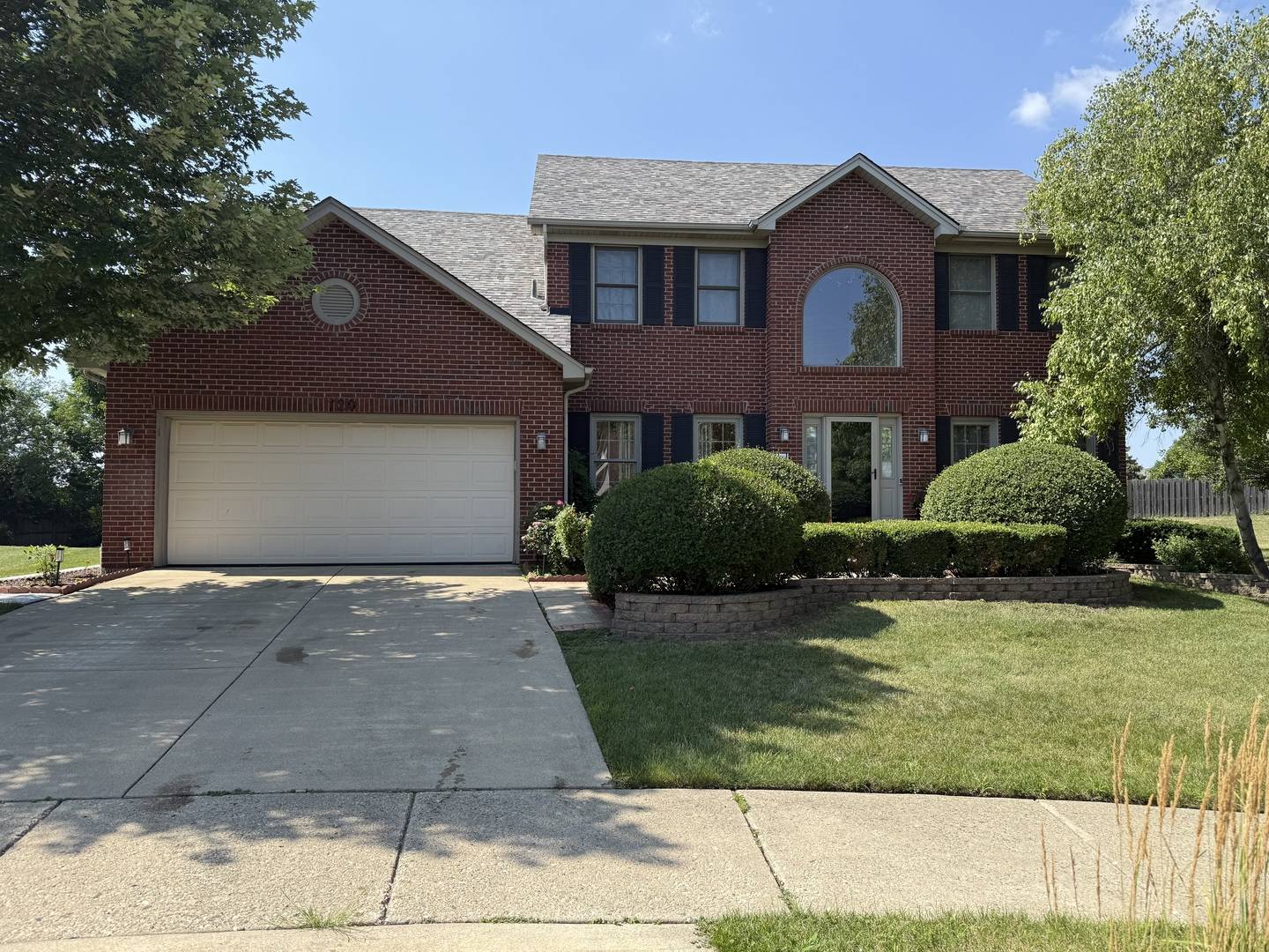 720 Kendridge CT, Aurora, IL 60502