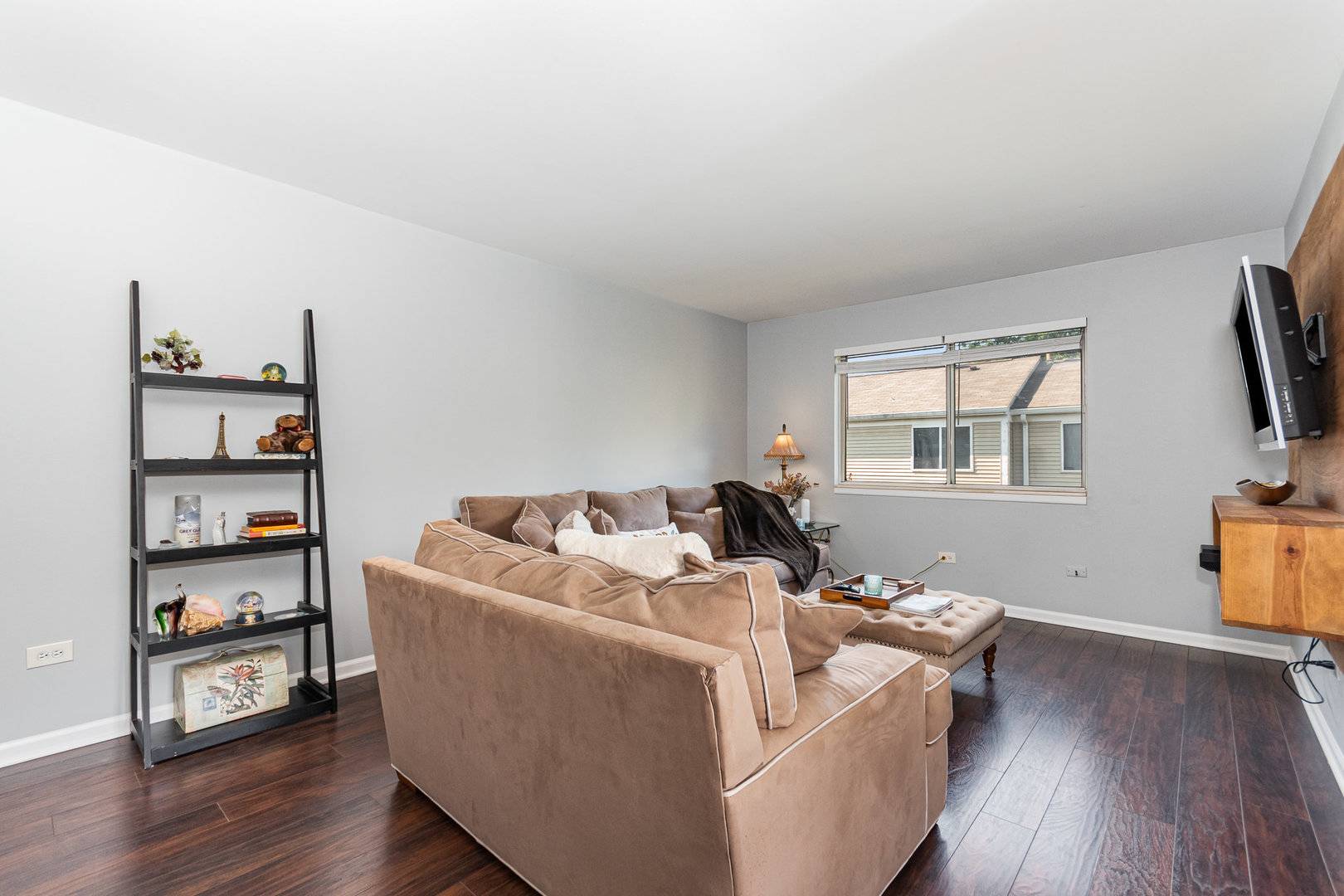 Cary, IL 60013,20 Willow CIR