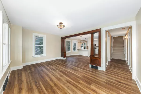 Woodstock, IL 60098,310 S Tryon ST