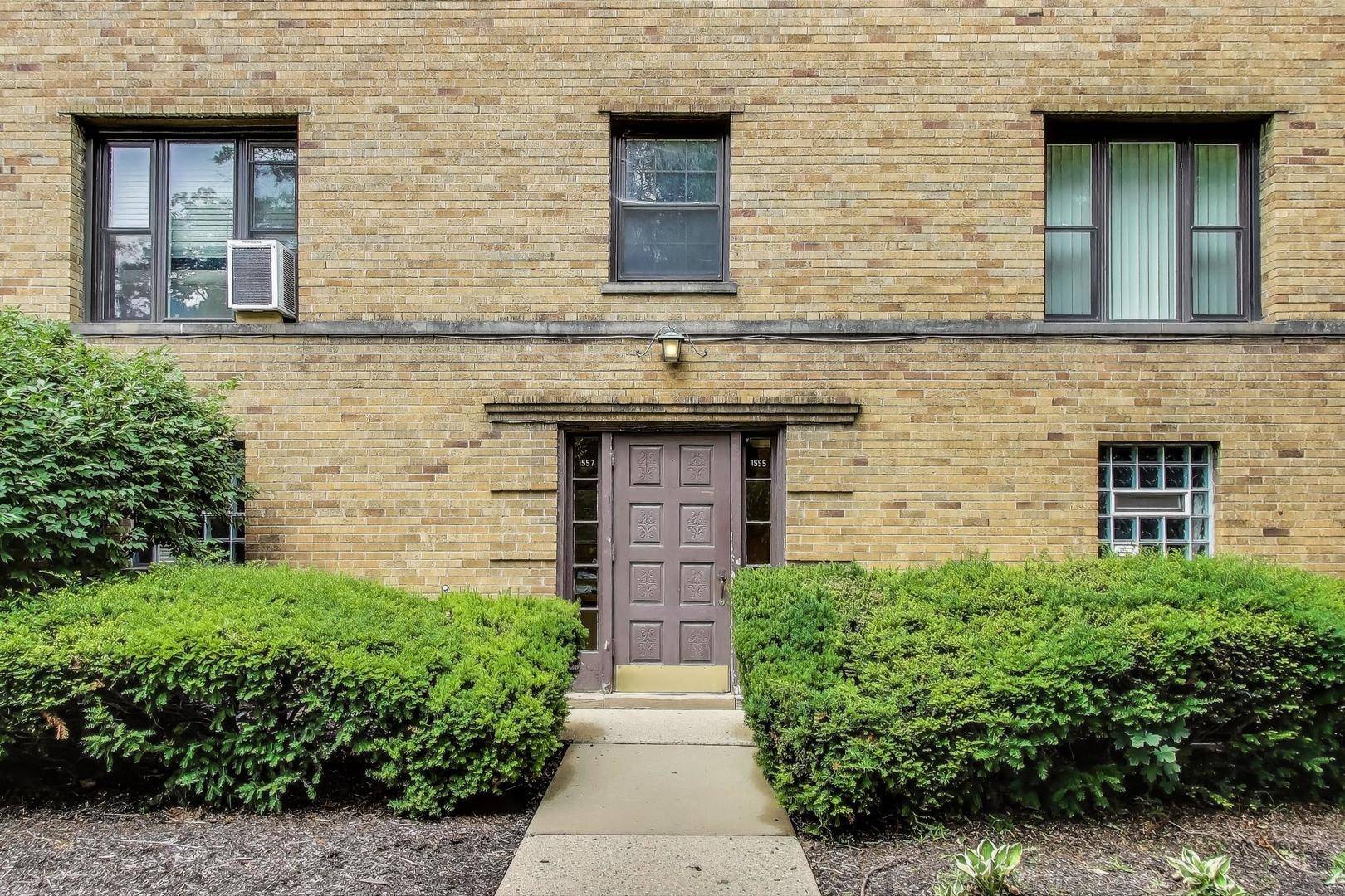 River Forest, IL 60305,1555 Monroe AVE #2