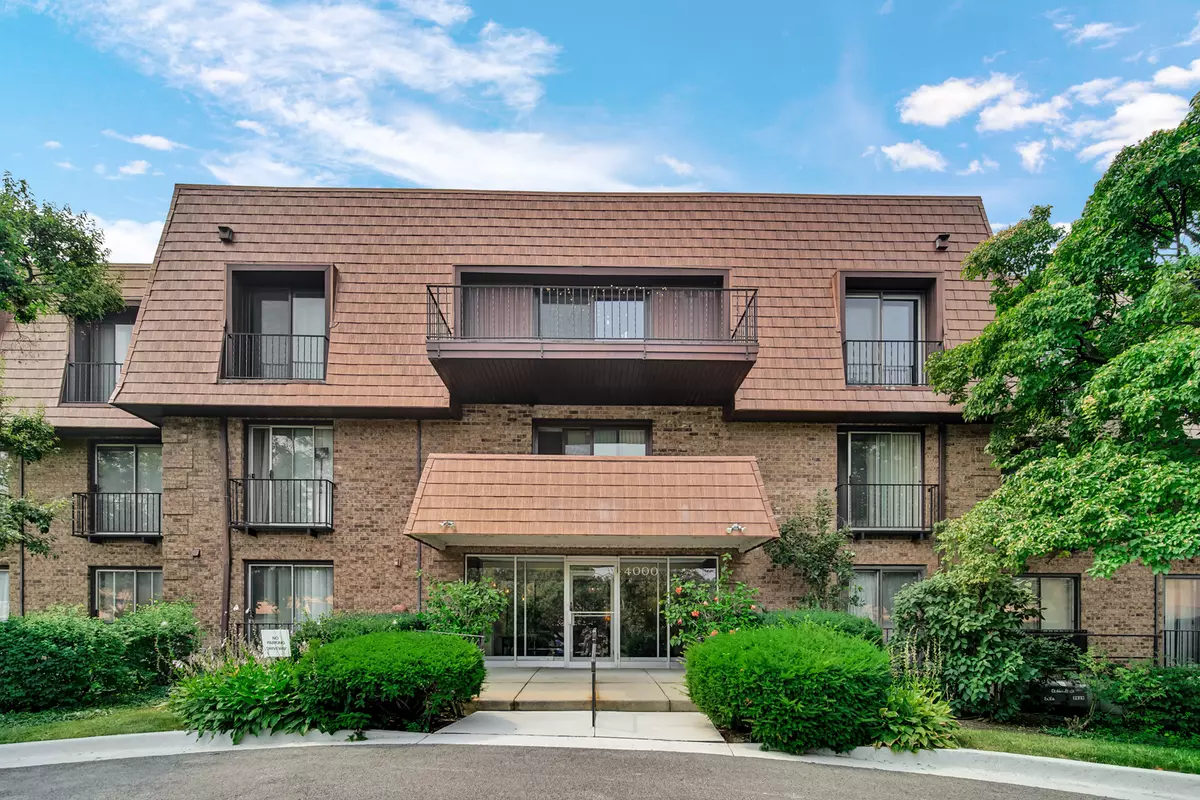 Northbrook, IL 60062,4000 Dundee RD #302