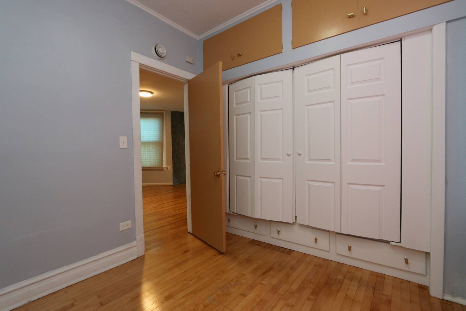 Chicago, IL 60639,2513 N Lowell AVE #2