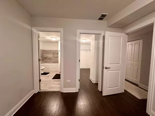 Chicago, IL 60653,4518 S KING DR #1A