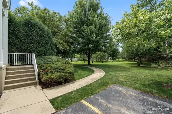 Aurora, IL 60503,2321 Twilight DR