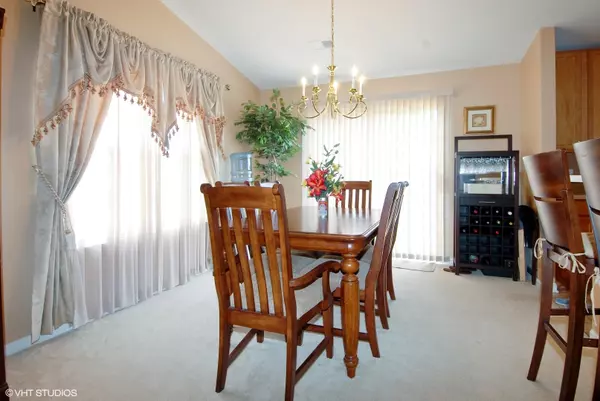 Plainfield, IL 60586,1414 WESTHAMPTON DR #1414