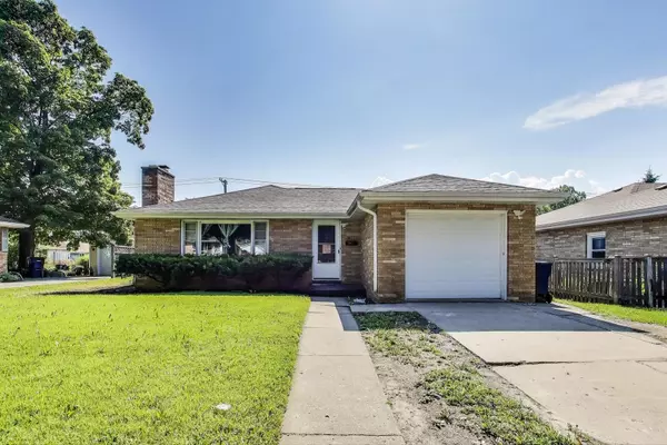2113 Walnut ST, Waukegan, IL 60087