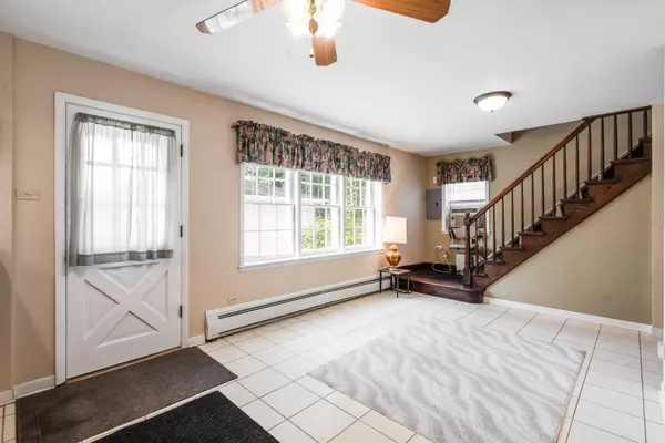 Burbank, IL 60459,5113 W 79th PL