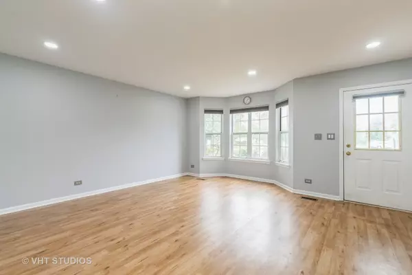 Carol Stream, IL 60188,780 Trinity CT