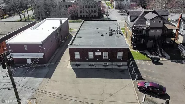 Aurora, IL 60506,411 W Galena BLVD