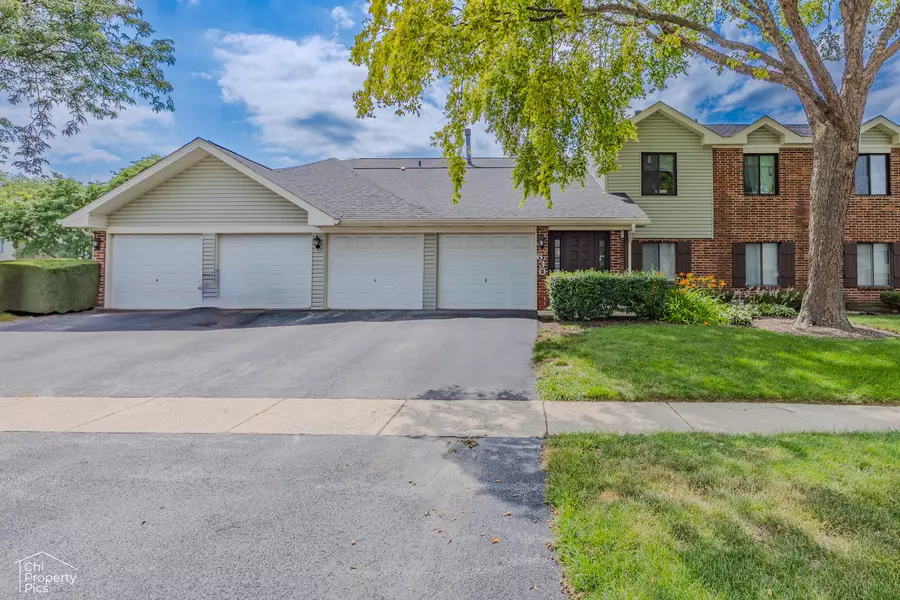 630 Cumberland TRL #AA1, Roselle, IL 60172