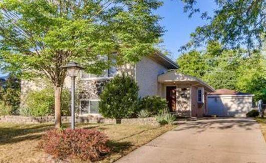 16456 George DR, Oak Forest, IL 60452