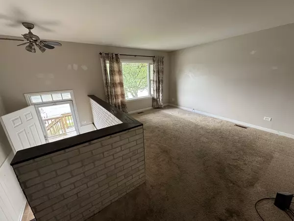 Glendale Heights, IL 60139,1461 Glen Ellyn RD