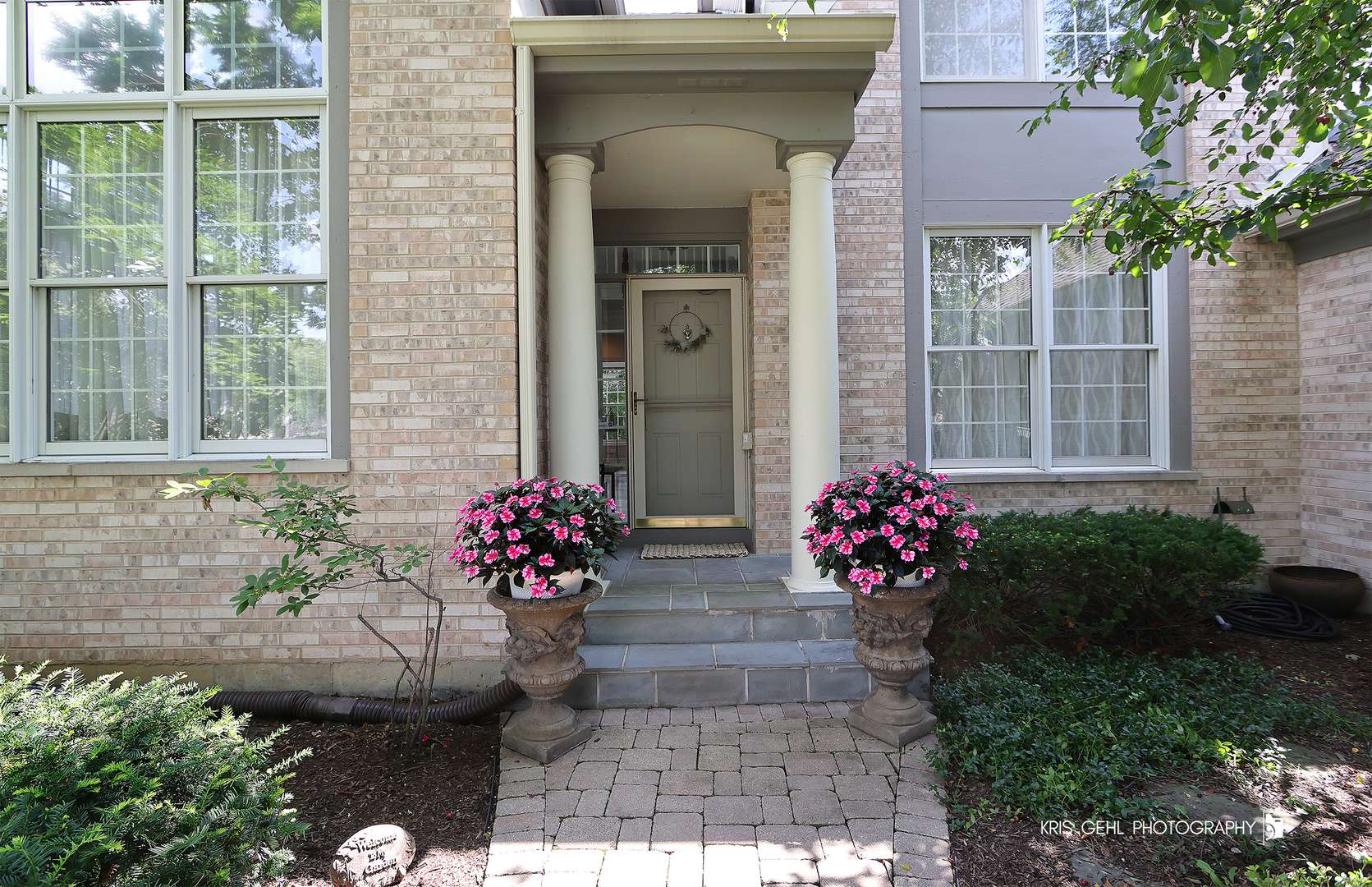Libertyville, IL 60048,1904 Halifax ST