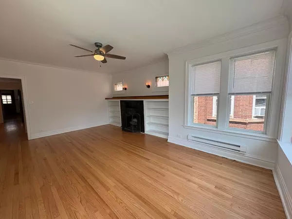 Oak Park, IL 60302,1406 N Austin BLVD #2