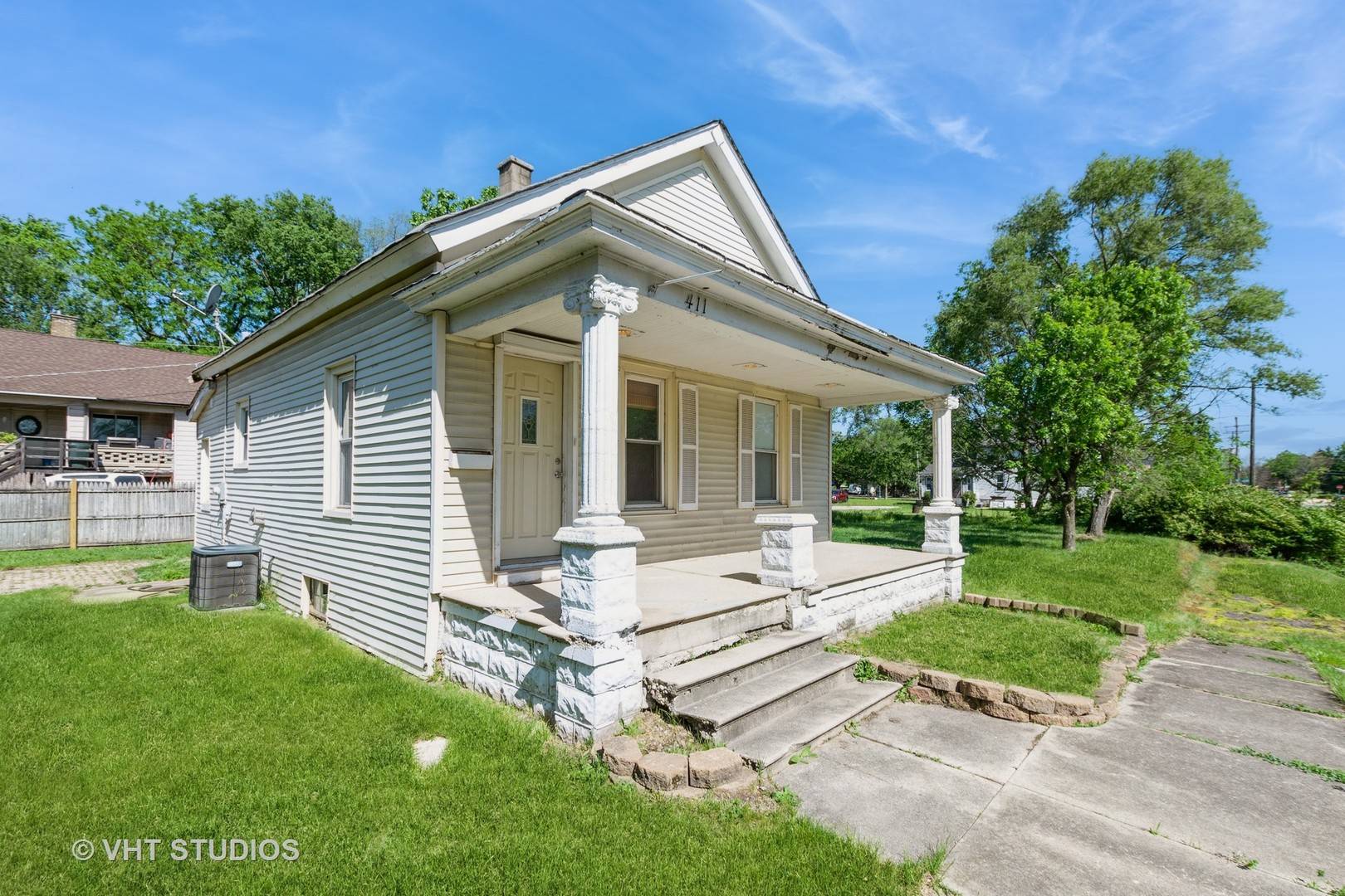 411 Pleasant ST, Joliet, IL 60436